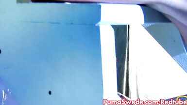 A sueca Puma fode com a Kanya! - 3 image