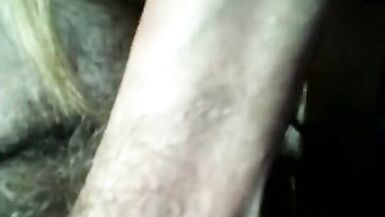Después de beber unas copas, es normal que pase esto...mamada en el sofá - 6 image