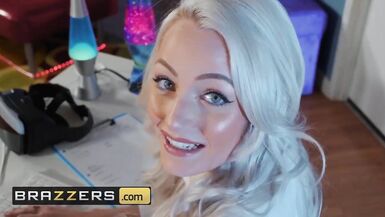 Brazzers - Phat ass big tit Nicolette Shea is perfect - 1 image