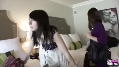SEXYMOMMA - Milf licks her young stepdaughters hot pussy - 3 image