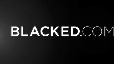 BLACKED This hot wife was looking for some fun on vacation - 1 image