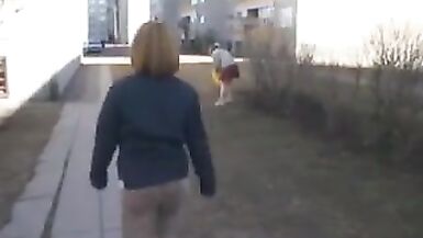 Russian MILF and teen in retro lesbian scene - 1 image
