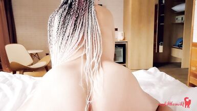 Fit milf babe wants to suck dick and fuck. - 12 image