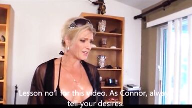 Une vieille maman peut encore baiser son jeune fils