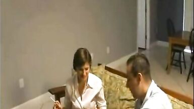 La matrigna e il figliastro sono chiaramente ubriachi - 3 image