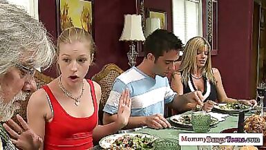 Glamour milf Kristal Summers helps teens fuck