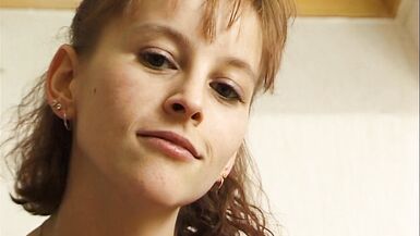 Olga la dégueulasse qui la baiserait  - 5 image