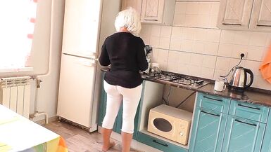 Milf spreads her big ass for anal sex her son - 2 image