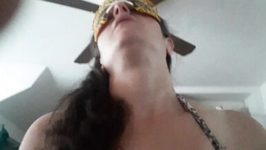 Cheetah pegging his thirstyass