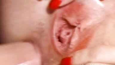 Une expérience sexuelle à trois Une séance de masturbation ensemble