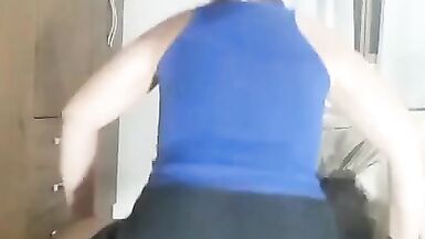 Mirelladelicia dancing and playing hot - 2 image