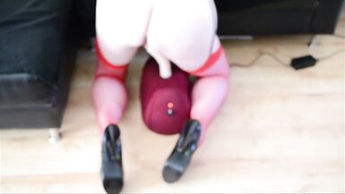 Machine Sex Blonde Housewife - 4 image