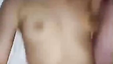 Un voisin obèse encule sa femme salope en chaleur