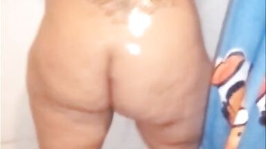Big Booty redbone wife teasing and twerking with big jiggly ass - 10 image