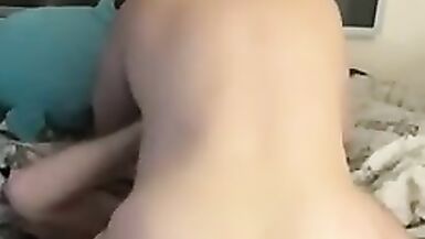 Frappe-moi par derrière, bébé