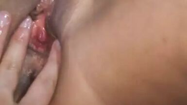 Real porn with Tia, the HOT blonde MILF - 1 image