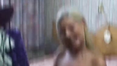 Real porn with Tia, the HOT blonde MILF - 3 image