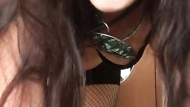 Une fille sale a envie dune fessée - 5 image