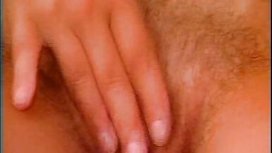 Notgeile milf und ihre haarige fotze - 15 image