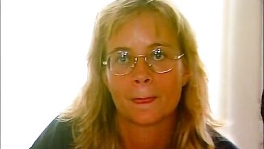 Notgeile milf und ihre haarige fotze - 4 image