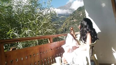 I smoked on the balcony and the neighbor saw me naked - 4 image