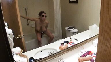Highandhorny22 hotel bathtub fun!! - 12 image