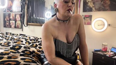WHORE HOUSE PT 74 BLING WHORE ON SATURDAY SMOKING - 14 image