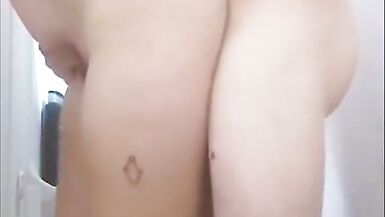 MILF Duş Yüzü İçin Çok Çalışıyor - 10 image