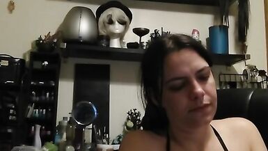 Sigara içmek, görmezden gelmek, sırıtmak, sizi görünmez hissettirmek - 13 image