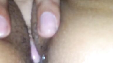Vagina depilada y jugosa - 7 image