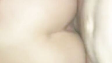Latina girl drains cock of warm cumm - 4 image