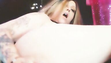 Slutty MILF Fucks both holes for the camera - 9 image