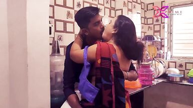 Hot Indian Bhabi fucked during cook