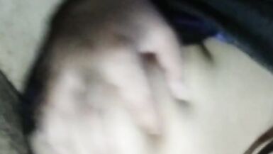 Le hago una rusa a un cliente, pongo su verga entre mis tetas gigantes y lo hago venir - 5 image