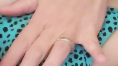 Milf Masterbates Until She Cums...Up close - 2 image