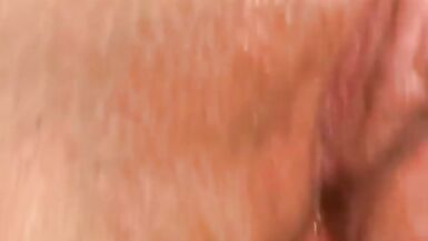 EXTREME CLOSEUP RIDING CREAMPIE - 8 image