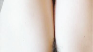 BIG LABIA PUSSY FUCK POV- sborrata sulle cosce - orgasmo femminile cremoso -Cummybush sborra su un cazzo fortunato 7 - 6 image