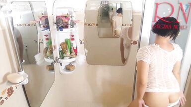 Striptease dancing in shower room. Do you wanna fuck a nude chick in the shower? cam 1-6 - 14 image