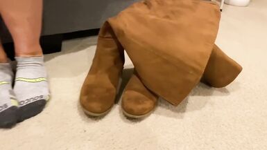FUCK ME BOOTS REMOVAL- SEXY MILF TIPTOEVIX - 7 image
