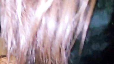 POV AMATEUR HOT MILF LATINA, MI NOVIO ME INVITA AL HOTEL,NOS TOMAMOS 2 CERVEZAS - 2 image