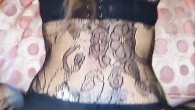 POV AMATEUR HOT MILF LATINA, MI NOVIO ME INVITA AL HOTEL,NOS TOMAMOS 2 CERVEZAS - 8 image