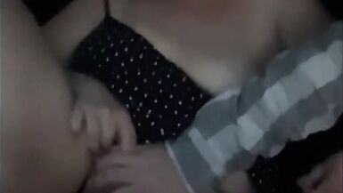 Azgın milf Uber sürücüsünü baştan çıkarıyor - 11 image