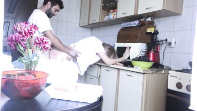 House wife has to stop her cooking for husband - Used milf ! - 7 image