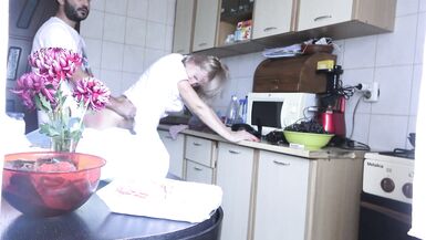 House wife has to stop her cooking for husband - Used milf ! - 9 image