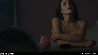 Celebrity Actress Elizabeth Hurley Hot Sex Action in Movie - 8 image