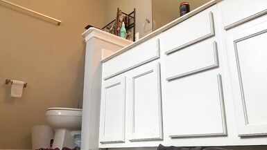 Regardez le cul parfait de ma belle-mère ! Voyeur