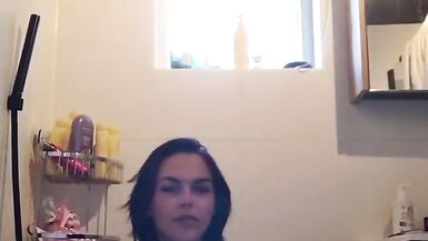 Taking a bath and play with my wet pussy - 4 image