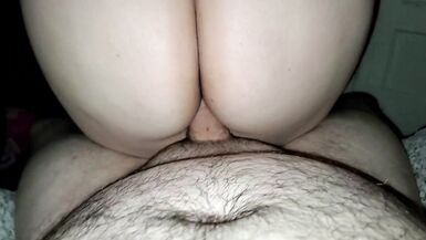 Sexy redhead bbw bläst hubby, er beendet in ihr. - 13 image