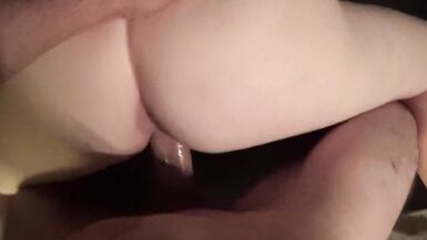 Une MILF de 40 ans se fait défoncer la chatte pour la troisième fois aujourdhui, elle se fait éjaculer sur le visage. - 5 image