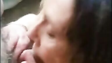 LANDLORD CUMMING TO COLLECT THE RENT!! - 6 image